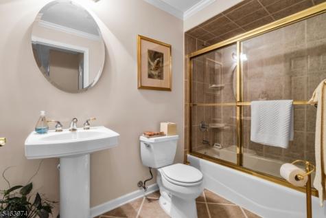 31 Dickinson Road Bernards NJ 07920