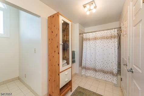 21 Fowler Drive West Orange NJ 07052