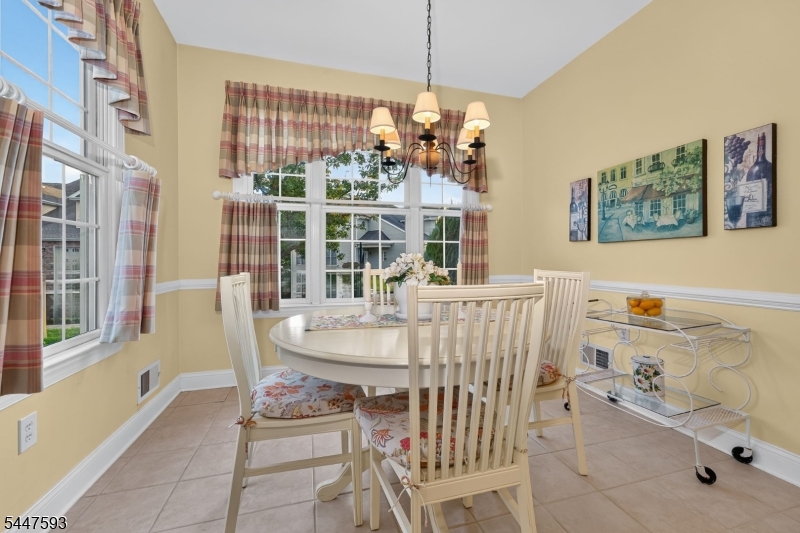 87 Saratoga Court Franklin NJ 08873