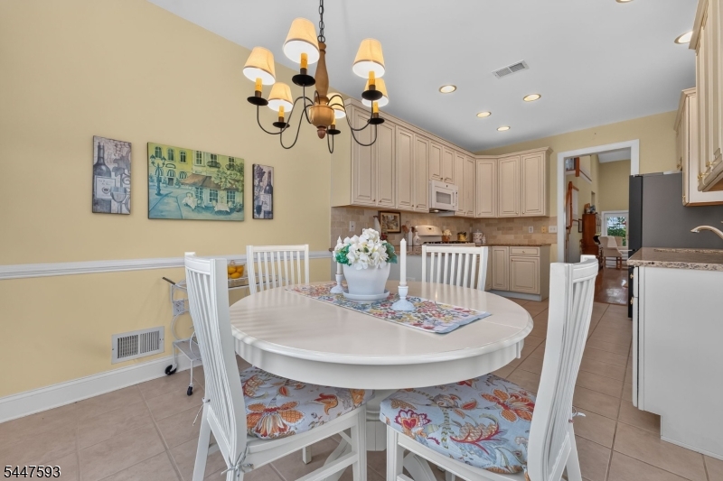 87 Saratoga Court Franklin NJ 08873
