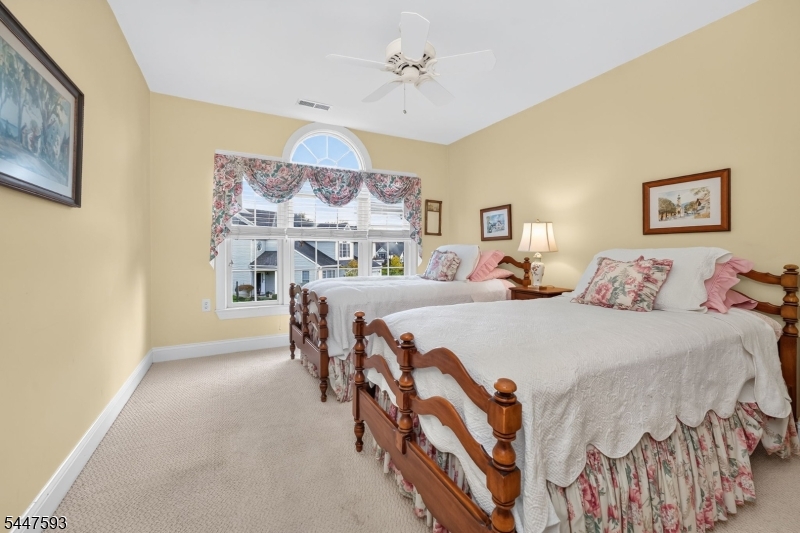 87 Saratoga Court Franklin NJ 08873