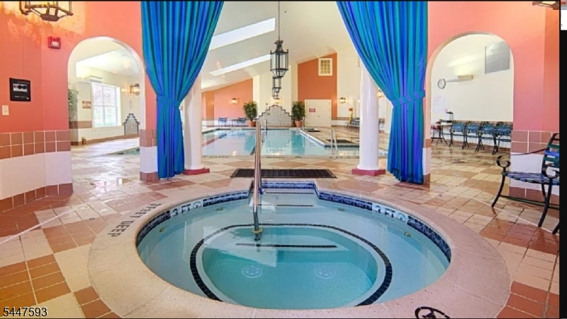 87 Saratoga Court Franklin NJ 08873