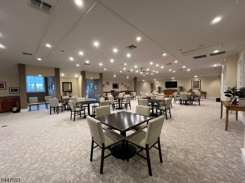 87 Saratoga Court Franklin NJ 08873