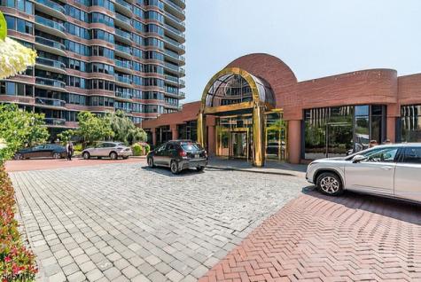 100 Carlyle Drive Cliffside Park NJ 07072
