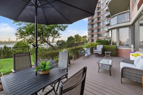 100 Carlyle Drive Cliffside Park NJ 07072