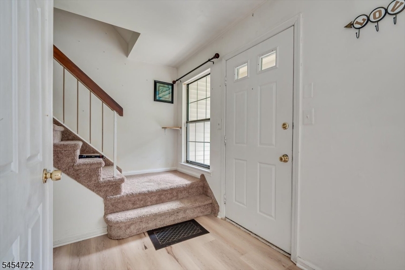 503 Timber Oaks Road Edison NJ 08820