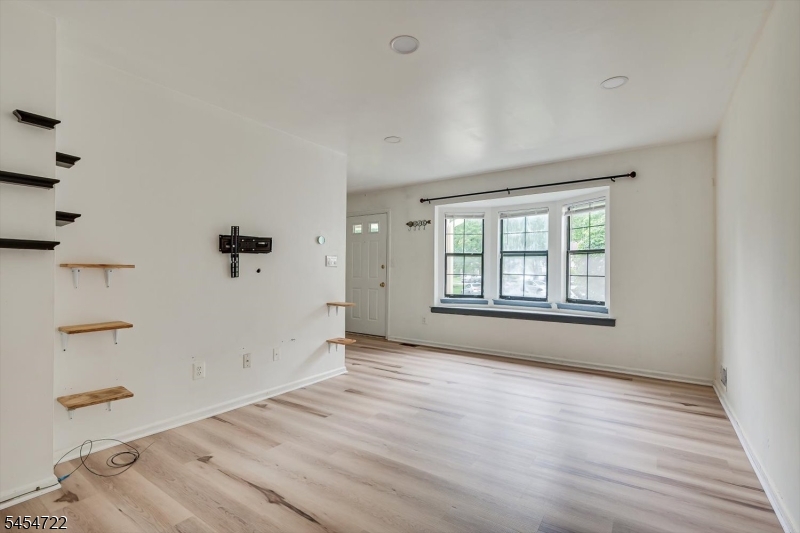 503 Timber Oaks Road Edison NJ 08820