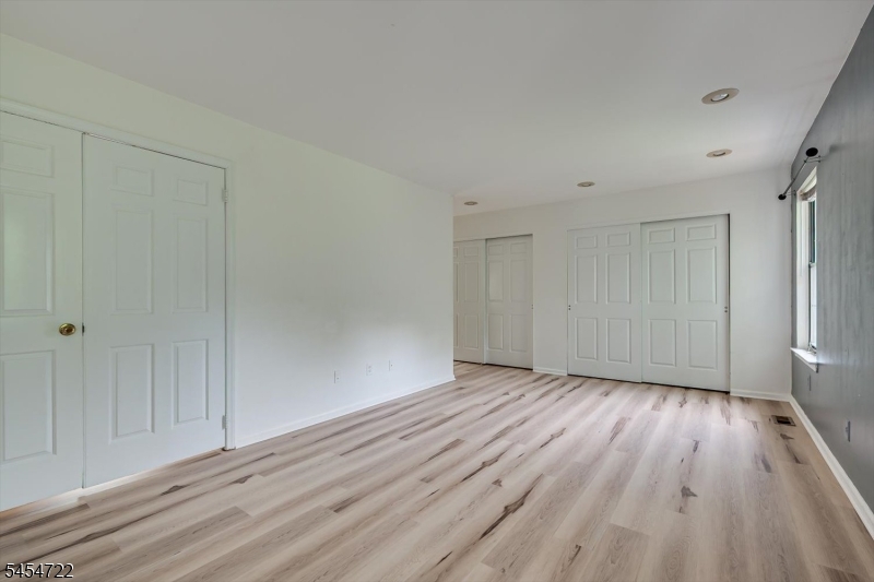 503 Timber Oaks Road Edison NJ 08820