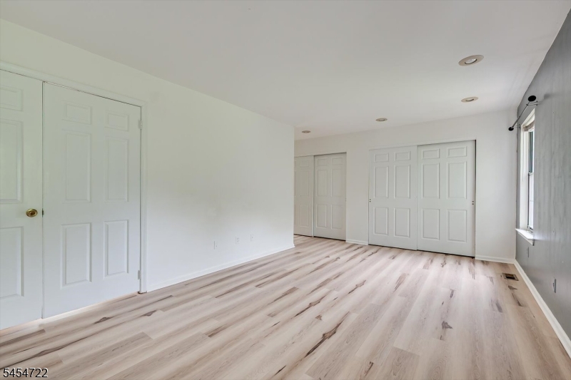 503 Timber Oaks Road Edison NJ 08820
