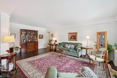 10 Crestmont Road, 1a Montclair NJ 07042