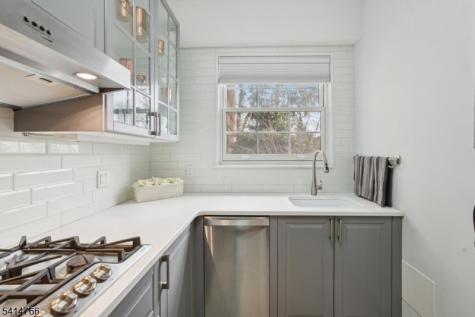 10 Crestmont Road, 1a Montclair NJ 07042