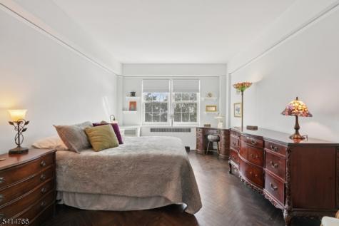 10 Crestmont Road, 1a Montclair NJ 07042