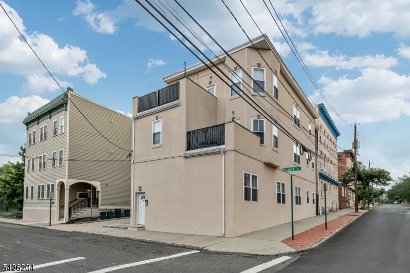 1 Grant Street Montclair NJ 07042