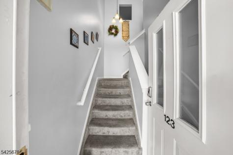 123 Chariot Court Piscataway NJ 08854