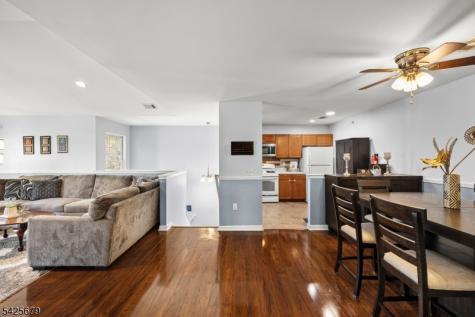 123 Chariot Court Piscataway NJ 08854