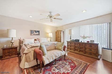900 Valley Road Clifton NJ 07013