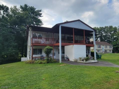 371 Lake Shore South Montague NJ 07827