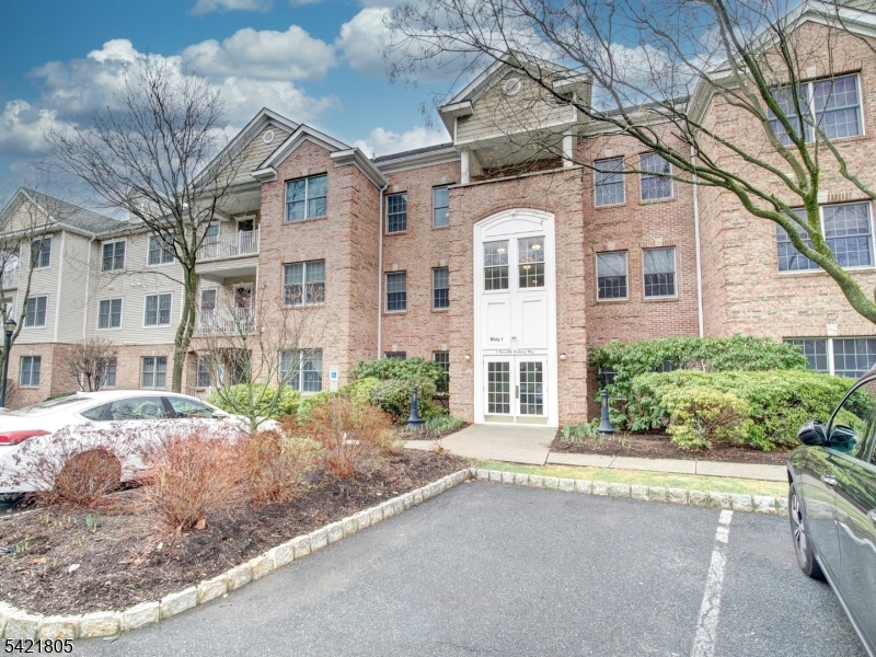9 Zachary Way Mount Arlington NJ 07856