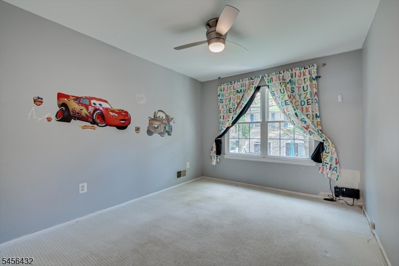 118 Edward Drive Franklin NJ 08823