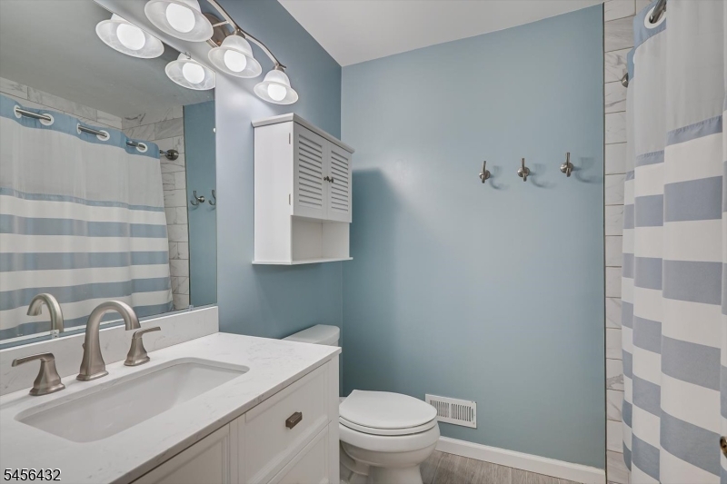 118 Edward Drive Franklin NJ 08823