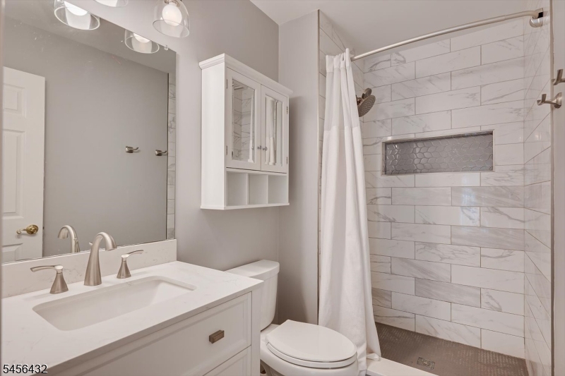 118 Edward Drive Franklin NJ 08823
