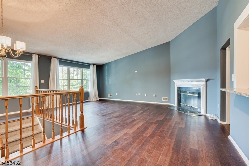118 Edward Drive Franklin NJ 08823