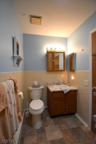 6 B Ardmore Street Manchester NJ 08759