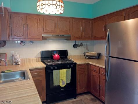6 B Ardmore Street Manchester NJ 08759