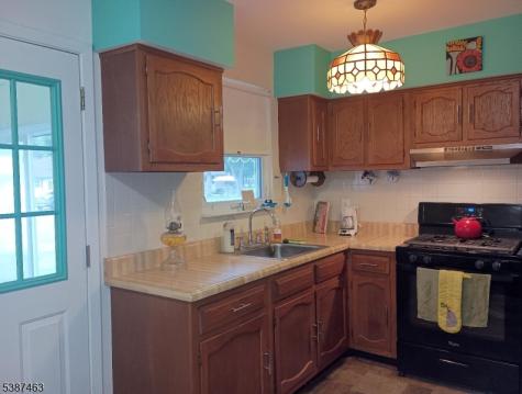 6 B Ardmore Street Manchester NJ 08759