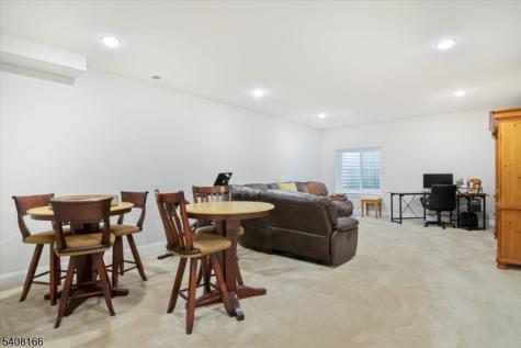 10 Albie Drive Mountain Lakes NJ 07046