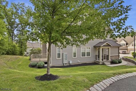 10 Albie Drive Mountain Lakes NJ 07046