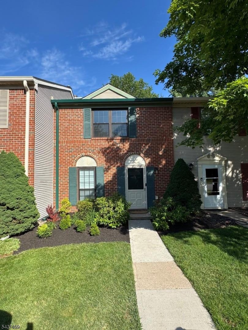 8 Tracy Court Franklin NJ 08823