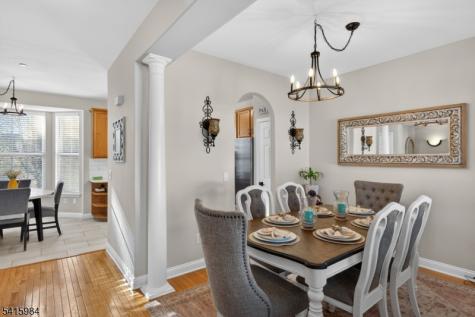 16 Sundance Way Lopatcong NJ 08865