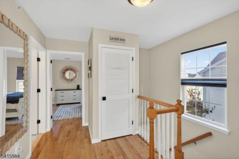 16 Sundance Way Lopatcong NJ 08865