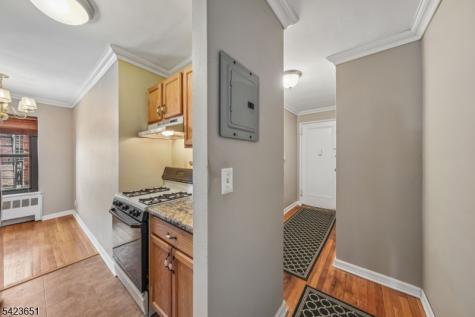 241 E Main Street Bergenfield NJ 07621