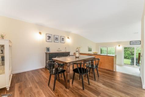 23 Highland Circle Clinton NJ 08801