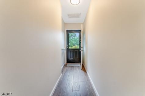 23 Highland Circle Clinton NJ 08801