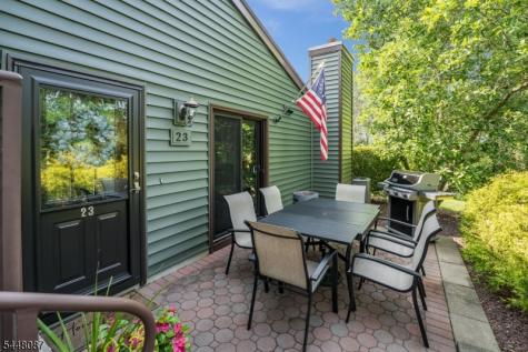 23 Highland Circle Clinton NJ 08801