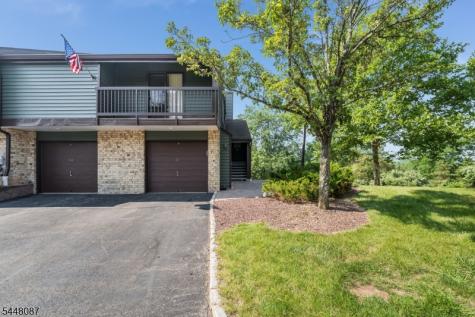 23 Highland Circle Clinton NJ 08801