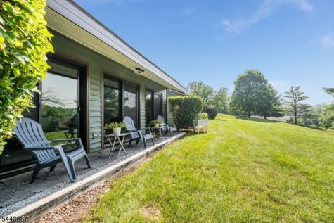 23 Highland Circle Clinton NJ 08801