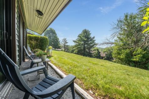 23 Highland Circle Clinton NJ 08801