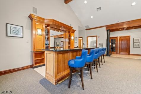9 Sundance Way Lopatcong NJ 08865