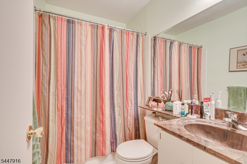117 Kingsberry Drive Franklin NJ 08873