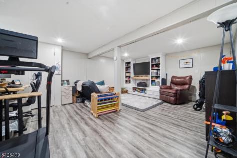 2401 Tudor Court Hillsborough NJ 08844