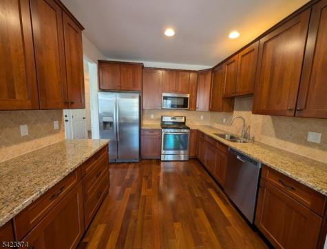 9 Pembrook Lane Mount Olive NJ 07828