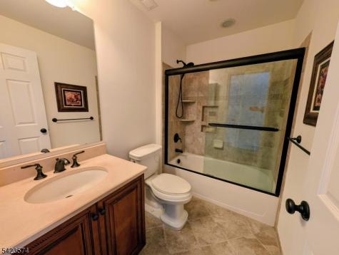 9 Pembrook Lane Mount Olive NJ 07828