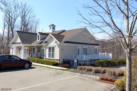 9 Pembrook Lane Mount Olive NJ 07828
