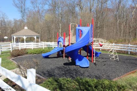 9 Pembrook Lane Mount Olive NJ 07828