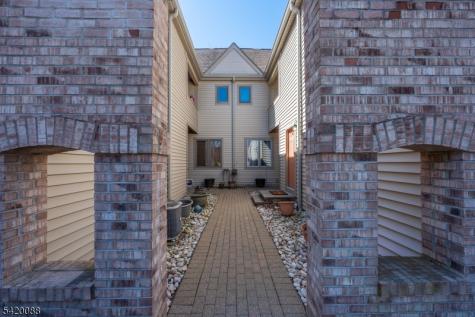 51 Sunrise Drive Hanover NJ 07981