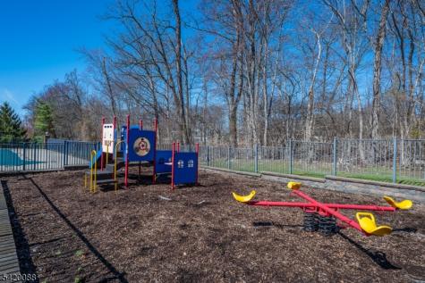 51 Sunrise Drive Hanover NJ 07981
